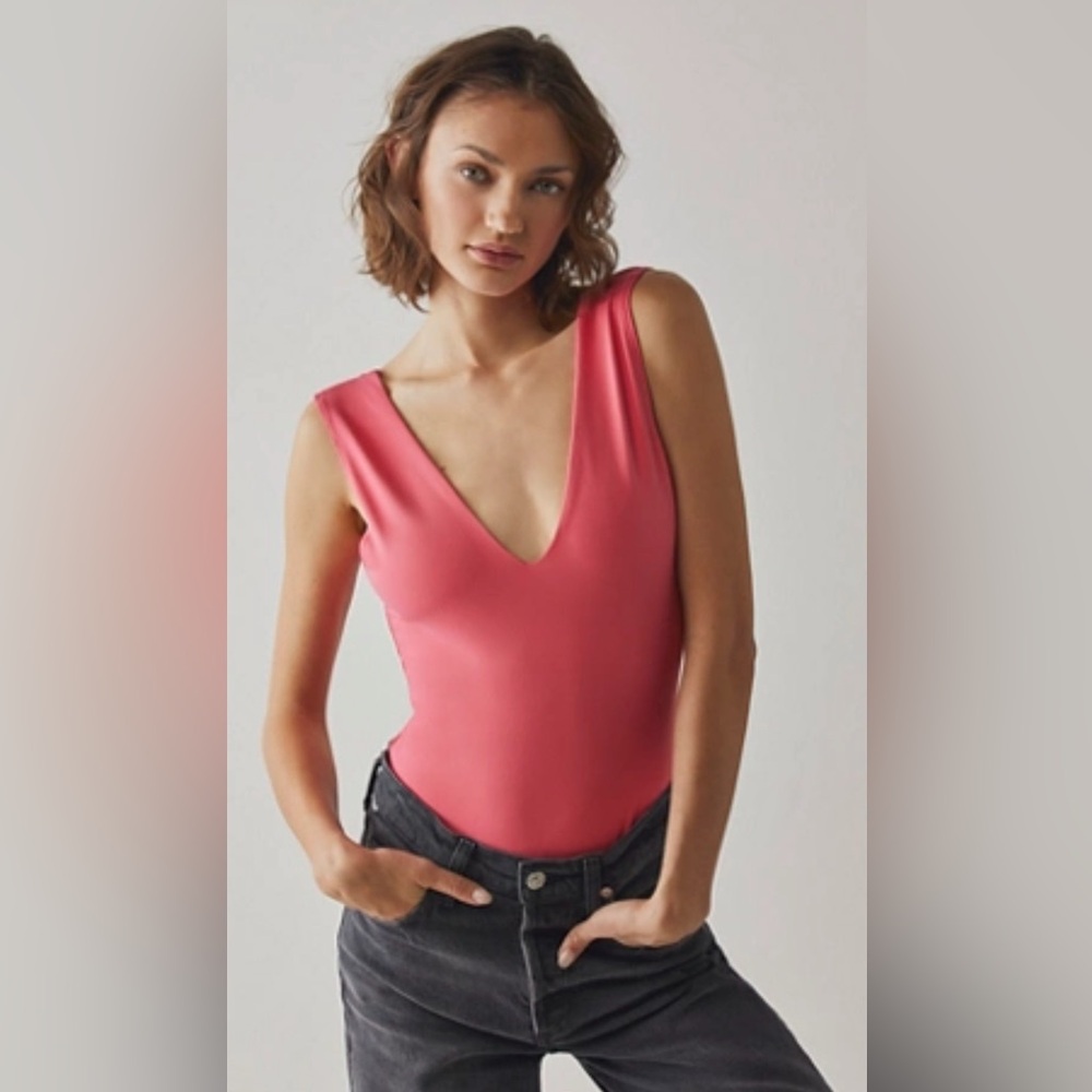 #783 NWT Free People Intimately Keep It Sleek Sleeveless Bodysuit Large